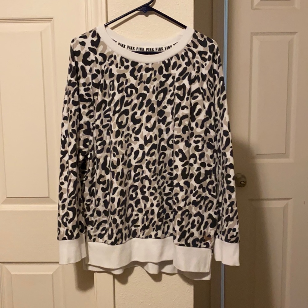 PINK leopard Sweater 🐆